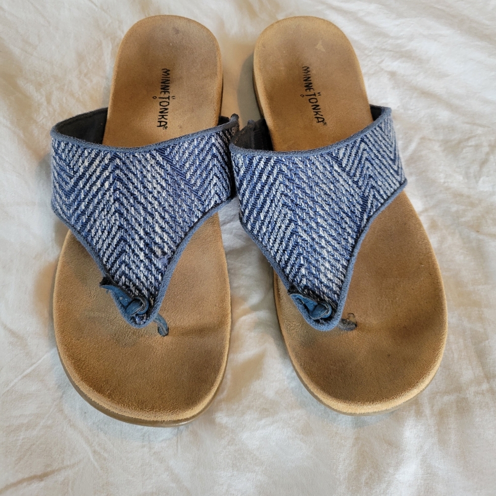 Minnetonka Mara Blue Woven Comfort Thong Sandals Womens 9